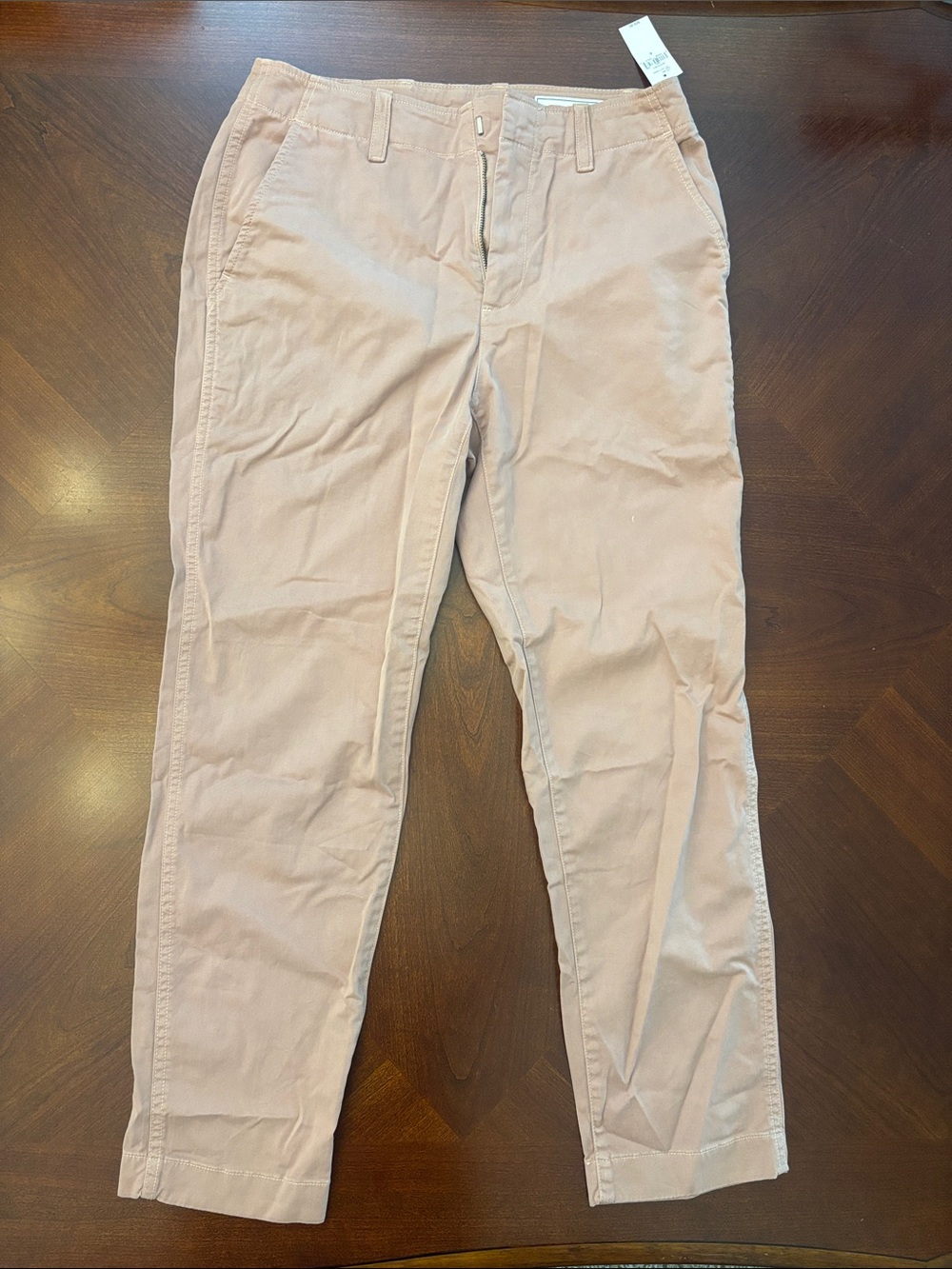 GAP Women's downtown khaki